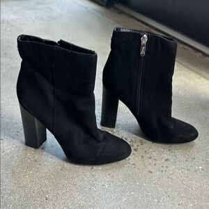 Circus by Sam Edelman Black Suede Ankle Healed Booties